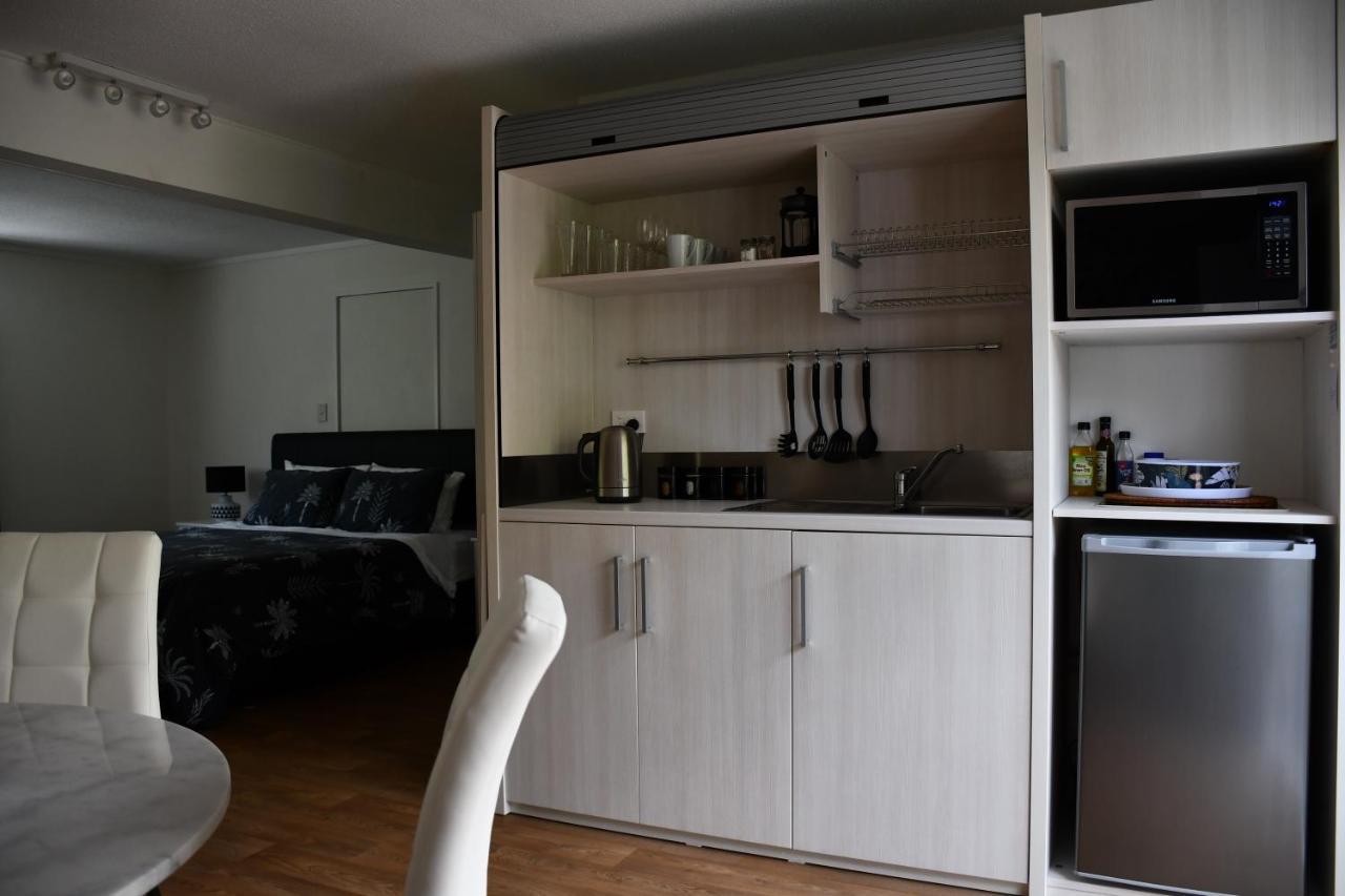 Large Studio With Private Patio, Sky Tv & Wifi Mount Maunganui Exterior photo