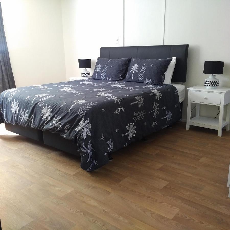 Large Studio With Private Patio, Sky Tv & Wifi Mount Maunganui Exterior photo